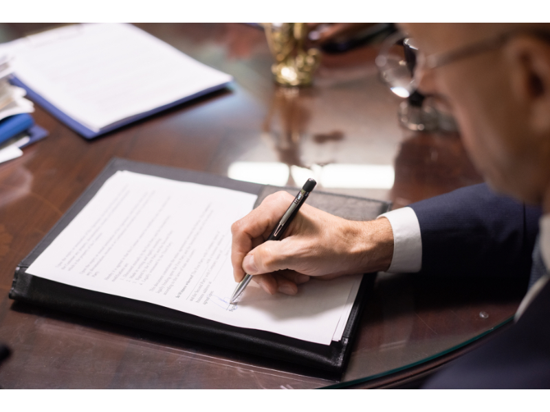 What does a personal injury lawyer do?