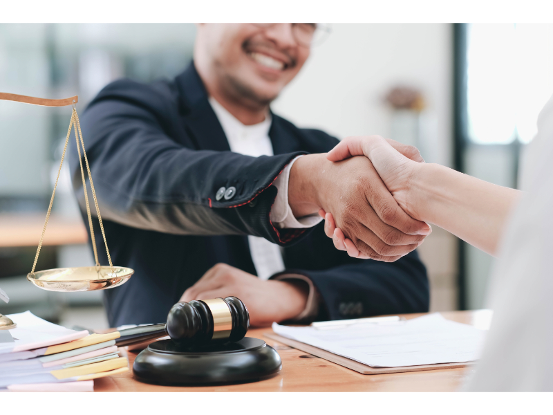 How to choose the right personal injury lawyer for your case